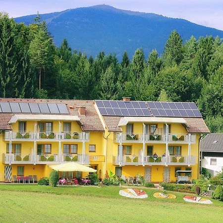 Gaestehaus Goetz Drobollach am Faakersee Eksteriør bilde
